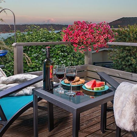 Three Tree Point Bed And Breakfast Burien ภายนอก รูปภาพ