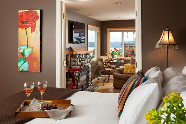 Three Tree Point Bed And Breakfast Burien ภายนอก รูปภาพ