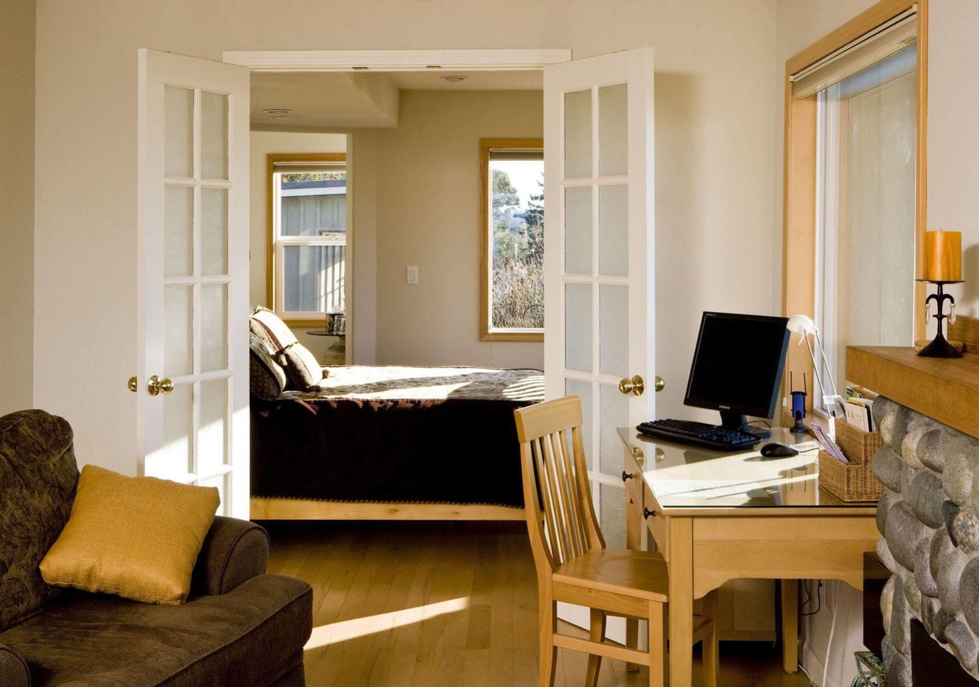 Three Tree Point Bed And Breakfast Burien ห้อง รูปภาพ